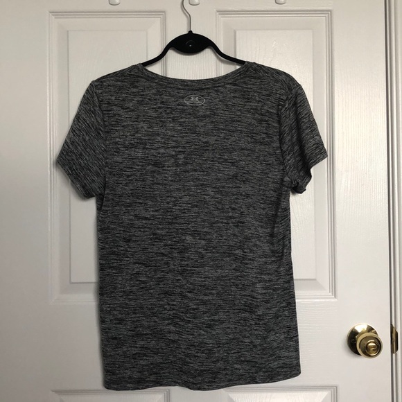 Under Armour grey t shirt size lg (large) - Picture 2 of 4